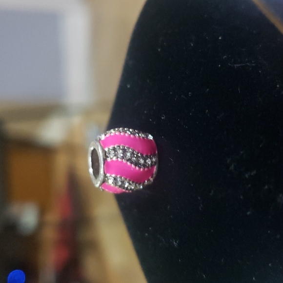 Beads fit into Pandora bracelets - Picture 3 of 6